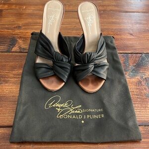 Gently Worn Donald J Pliner Heel Slides